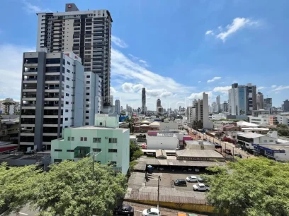 Foto Apartamento com 3 Dormitórios