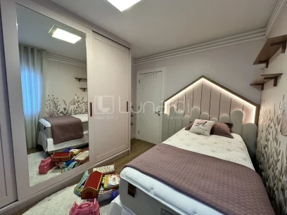 Foto Apartamento com 3 Dormitórios