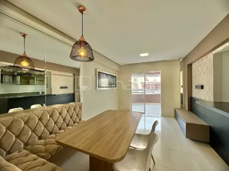 Apartamento com 3 Dormitórios