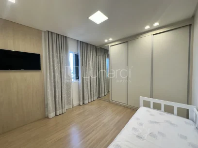 Foto Apartamento com 3 Suítes