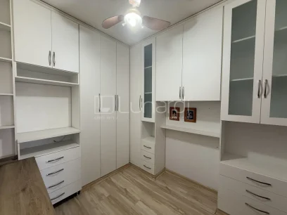 Foto Apartamento com 3 Dormitórios