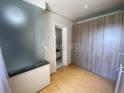 Foto Apartamento com 2 Dormitórios