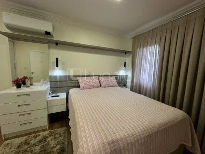 Foto Apartamento com 3 Dormitórios