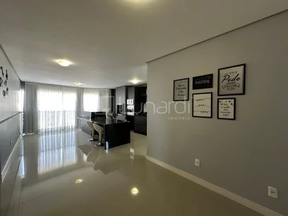 Foto Apartamento com 2 Dormitórios