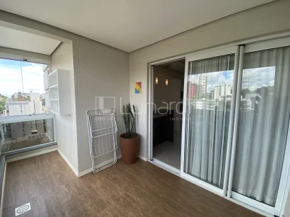 Foto Apartamento com 2 Dormitórios