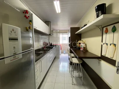 Foto Apartamento com 3 Dormitórios