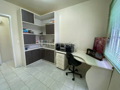 Foto Apartamento com 3 Dormitórios