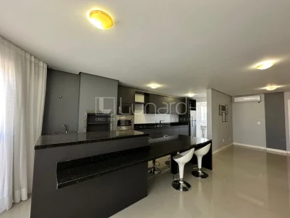 Foto Apartamento com 2 Dormitórios