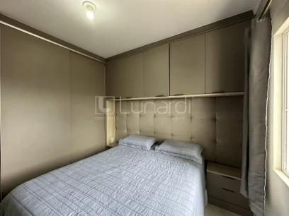 Foto Apartamento com 2 Dormitórios