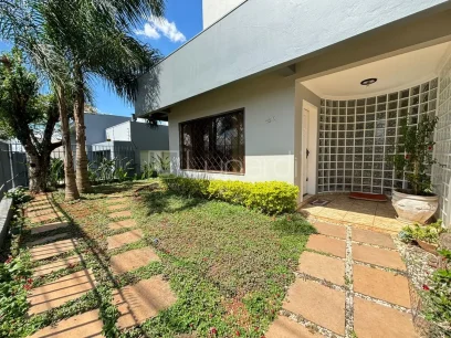 Casa com 3 Dormitórios