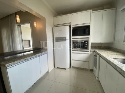 Foto Apartamento com 2 Dormitórios