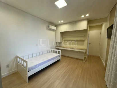 Foto Apartamento com 3 Suítes