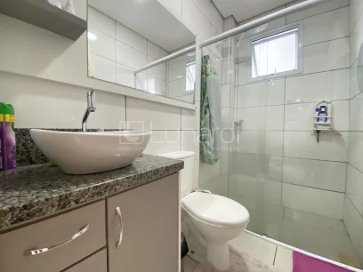 Foto Apartamento com 2 Dormitórios