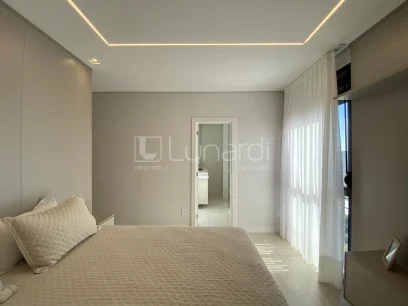 Foto Apartamento com 3 Suítes