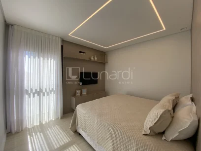 Foto Apartamento com 3 Suítes