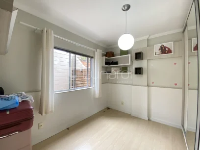 Foto Apartamento com 2 Dormitórios