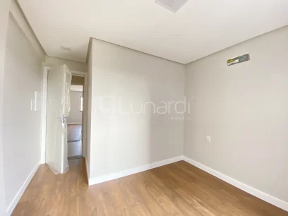 Foto Apartamento com 2 Dormitórios