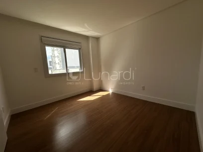 Foto Apartamento com 3 Suítes