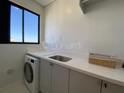 Foto Apartamento com 3 Suítes