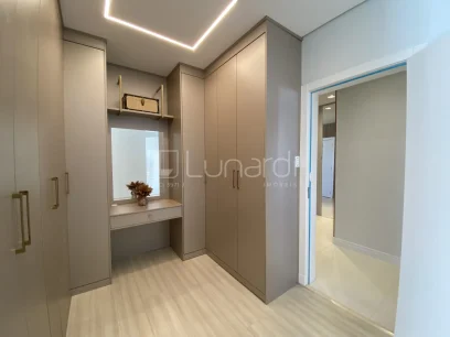 Foto Apartamento com 3 Suítes